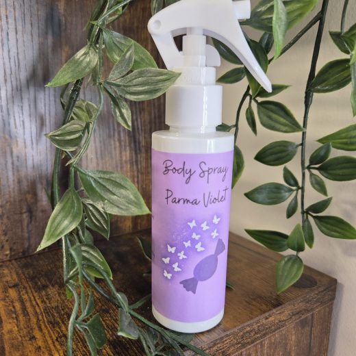 Body spray in Parma violet