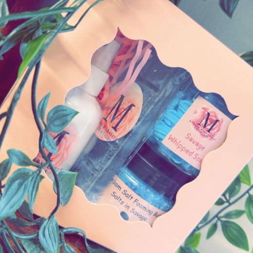 Gift set in savage